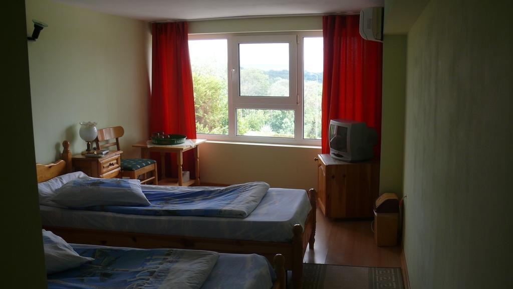 Villa Climate Guest House Varna Extérieur photo