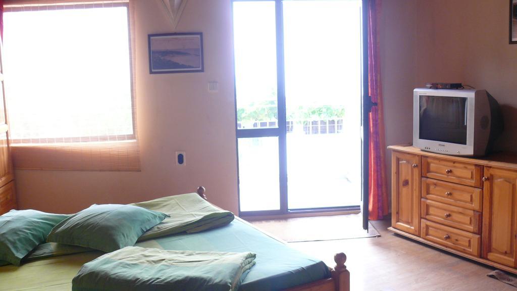 Villa Climate Guest House Varna Extérieur photo
